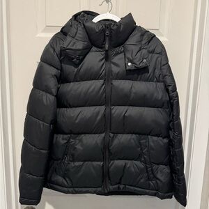Calvin Klein Women’s black short puffer. Size L. Worn 2x’s. excellent condition